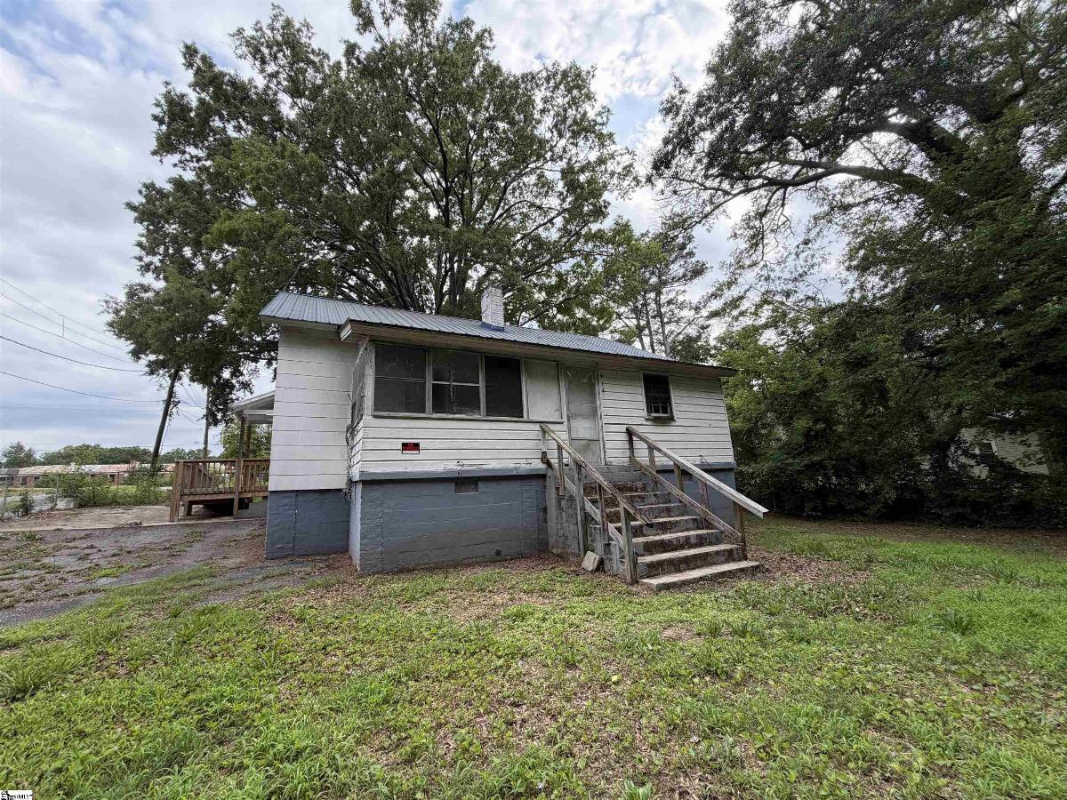 914 Pickens Avenue
