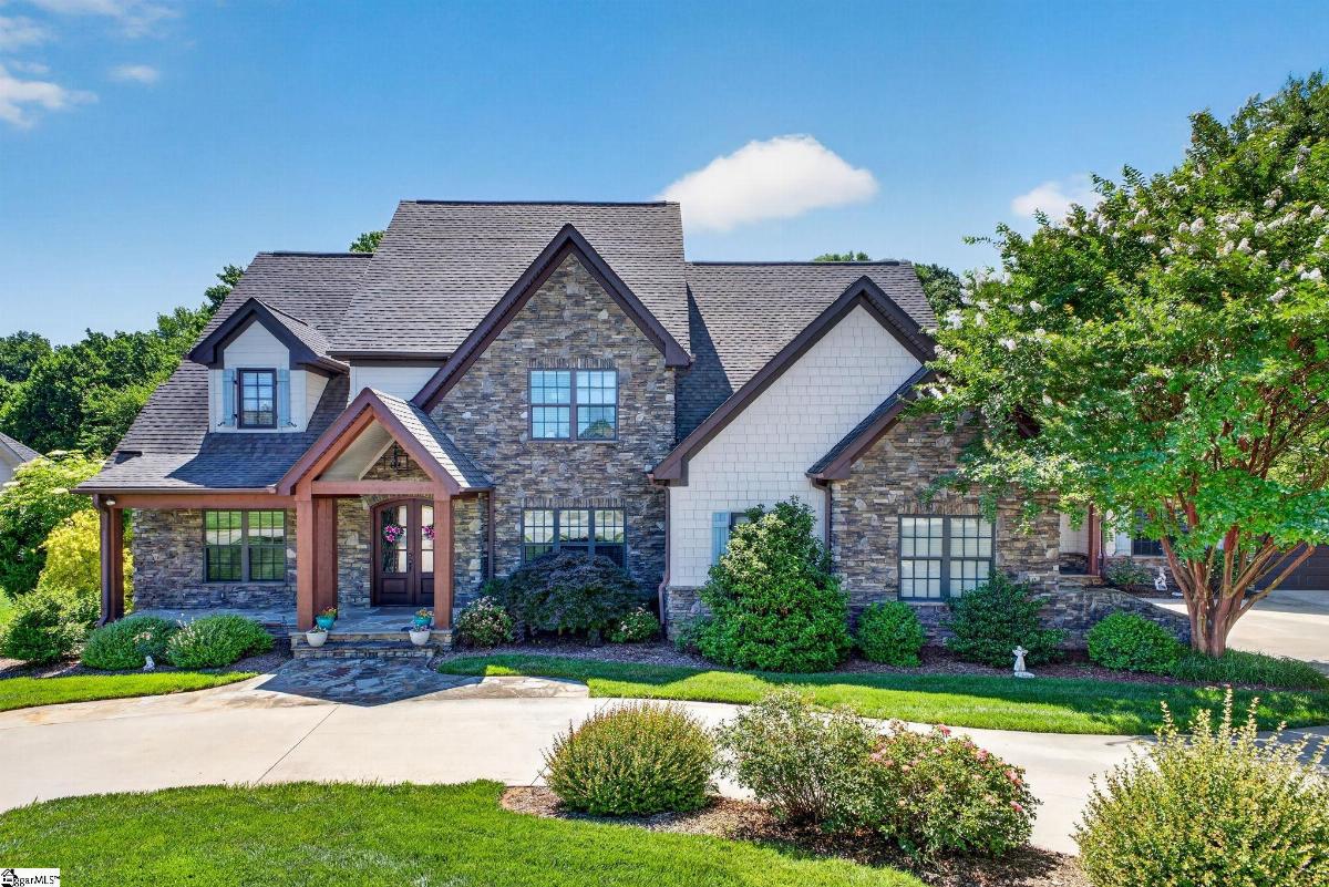 2 Fox Hunt Lane