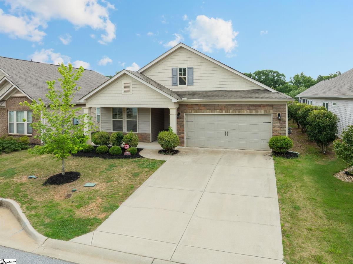 854 Deepwood Court