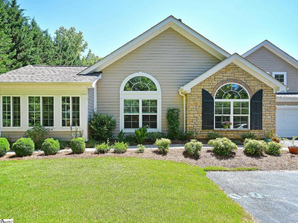 215 Sunset Glory Lane