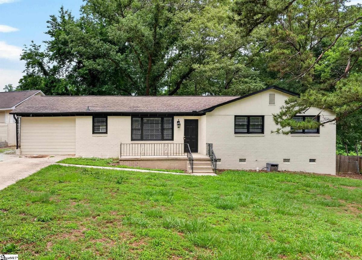 1 Woodleigh Drive
