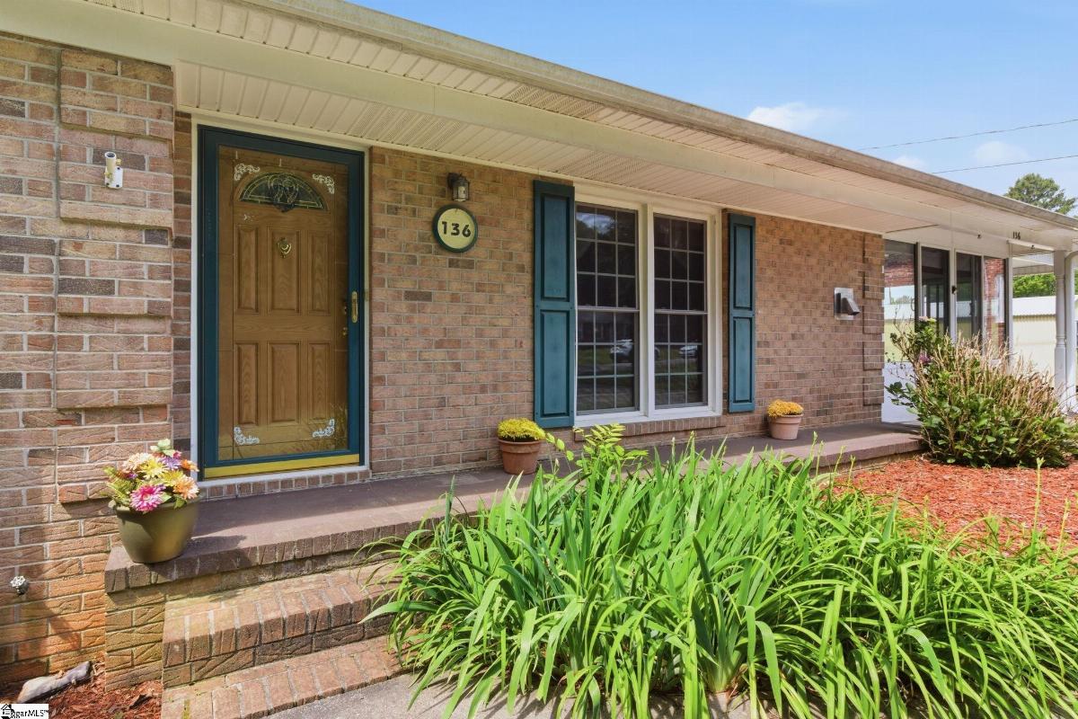 136 Country Club Road