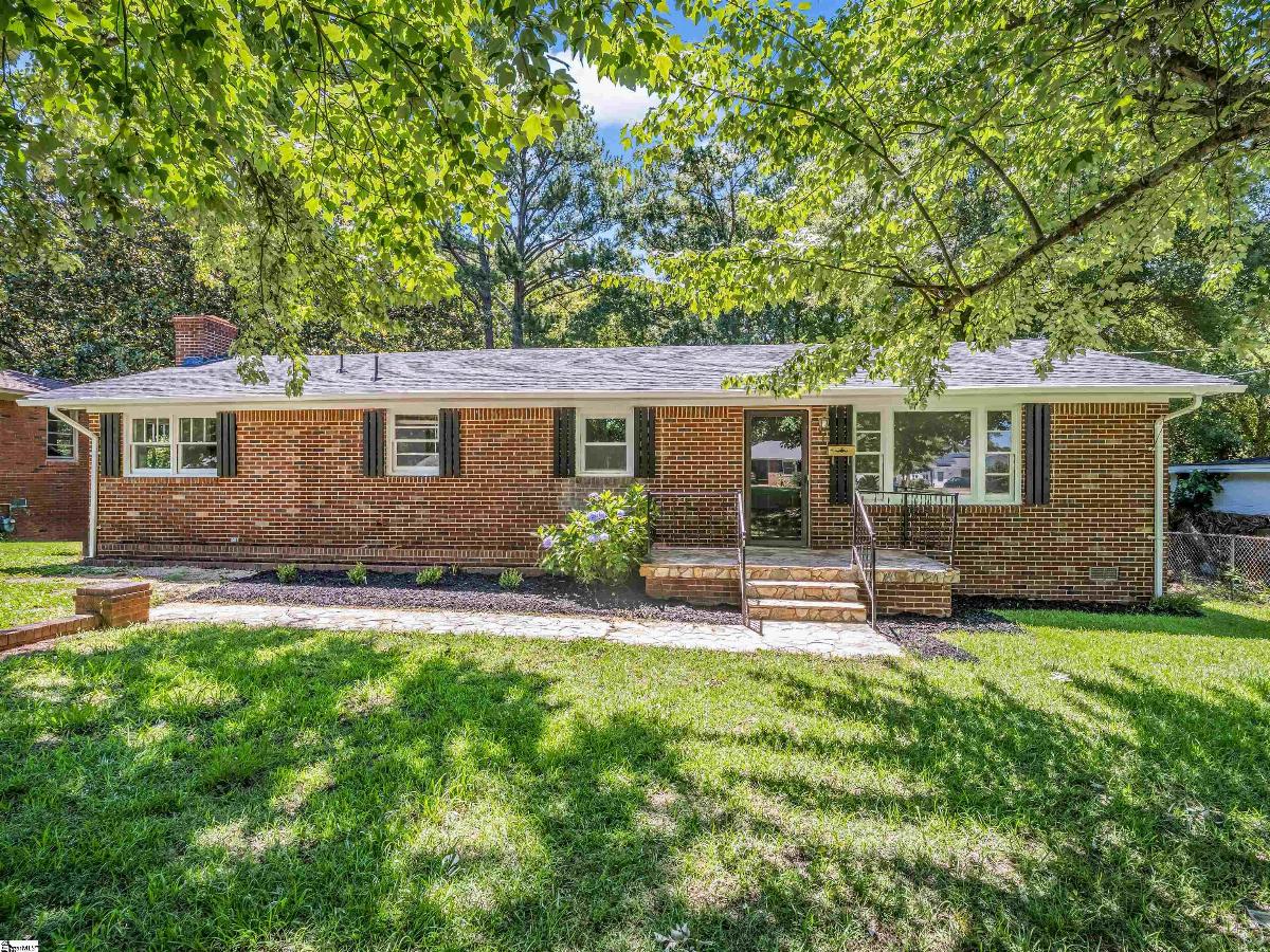 453 Lucerne Drive