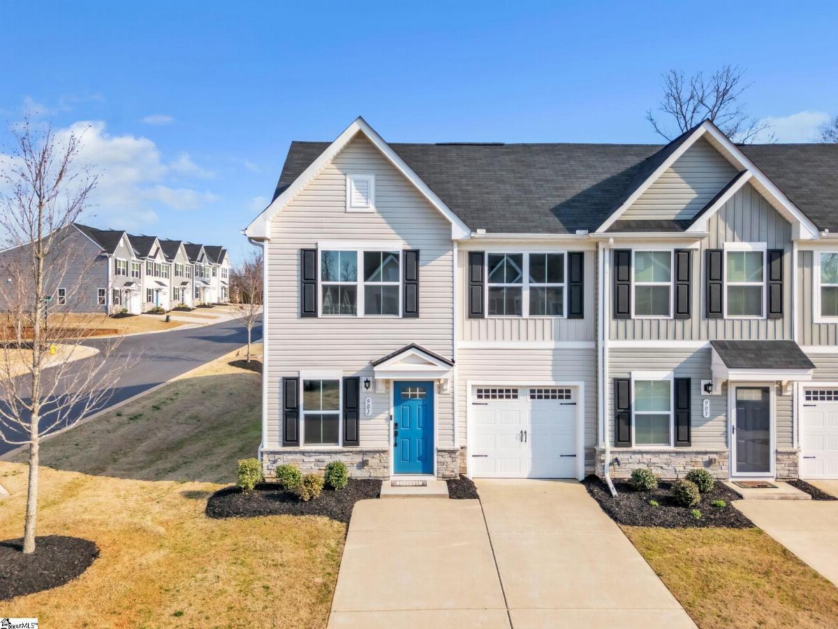 901 Leyburn Lane