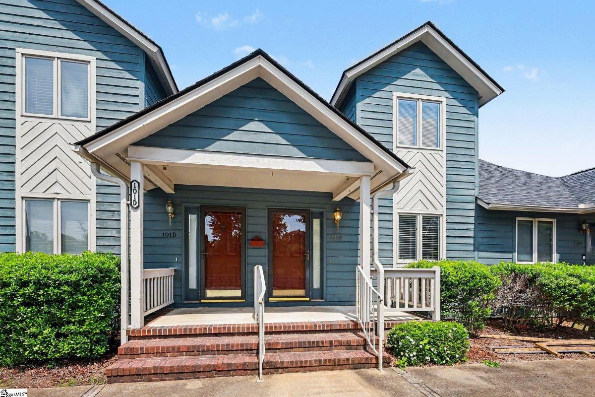 101 Fairway Oaks Lane