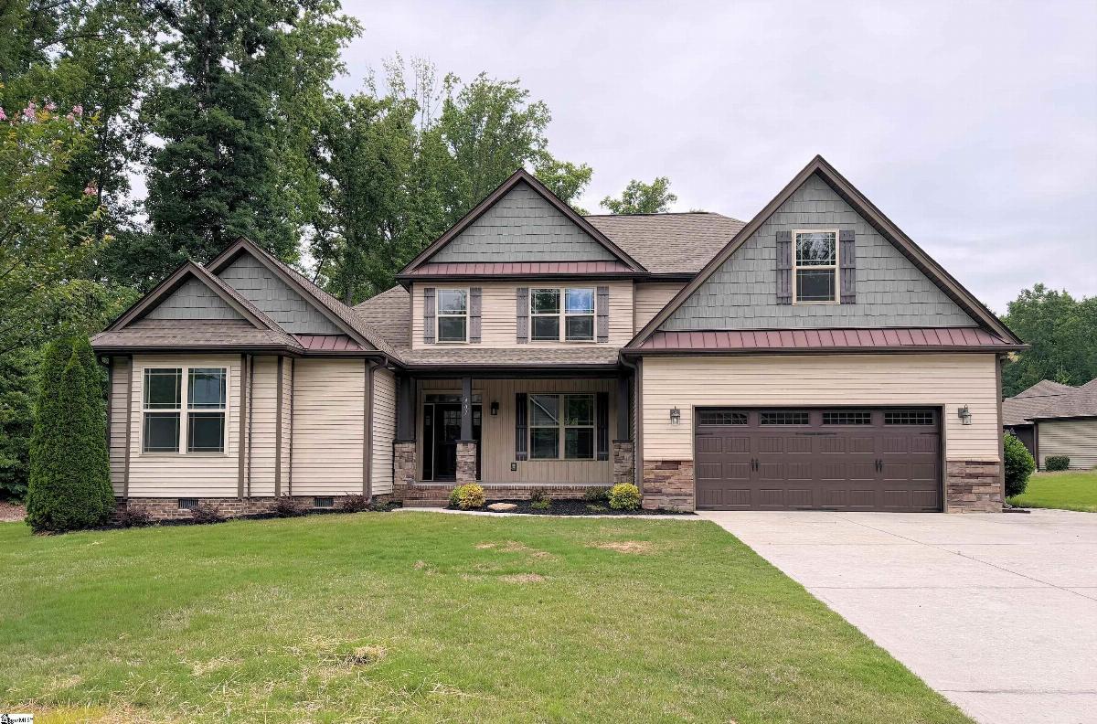 407 Oak Ridge Place