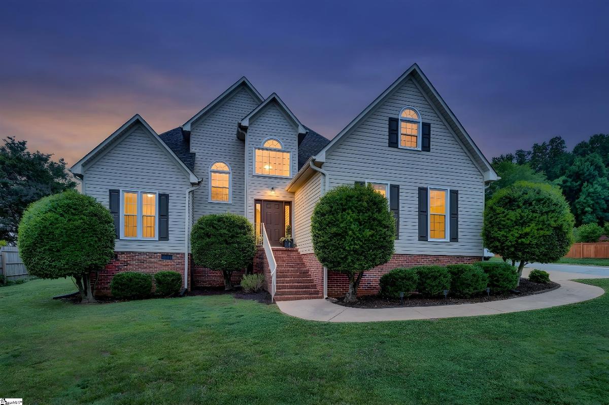 9 Mountainside Way