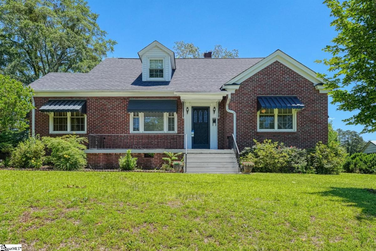 171 E Victoria Road
