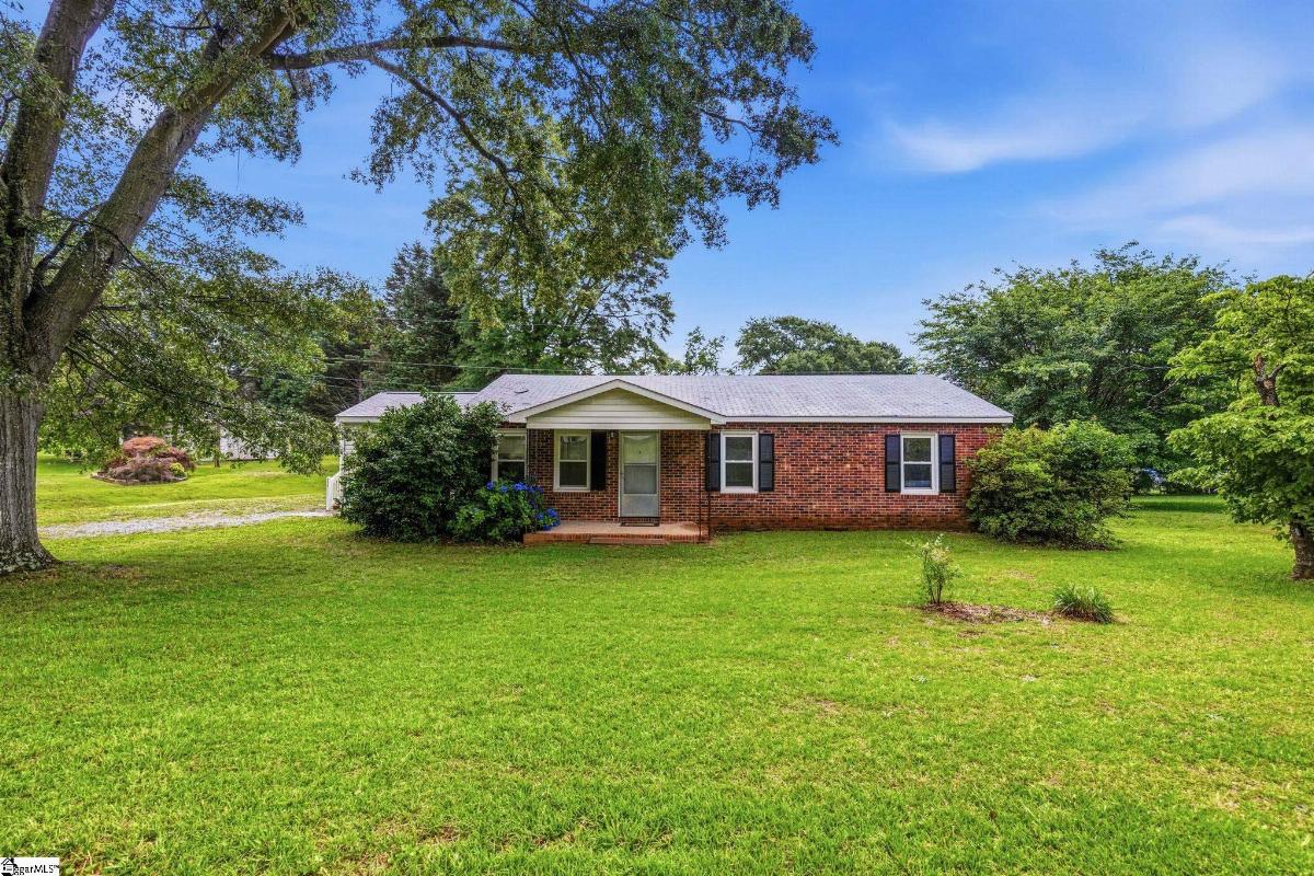 112 E Court Drive