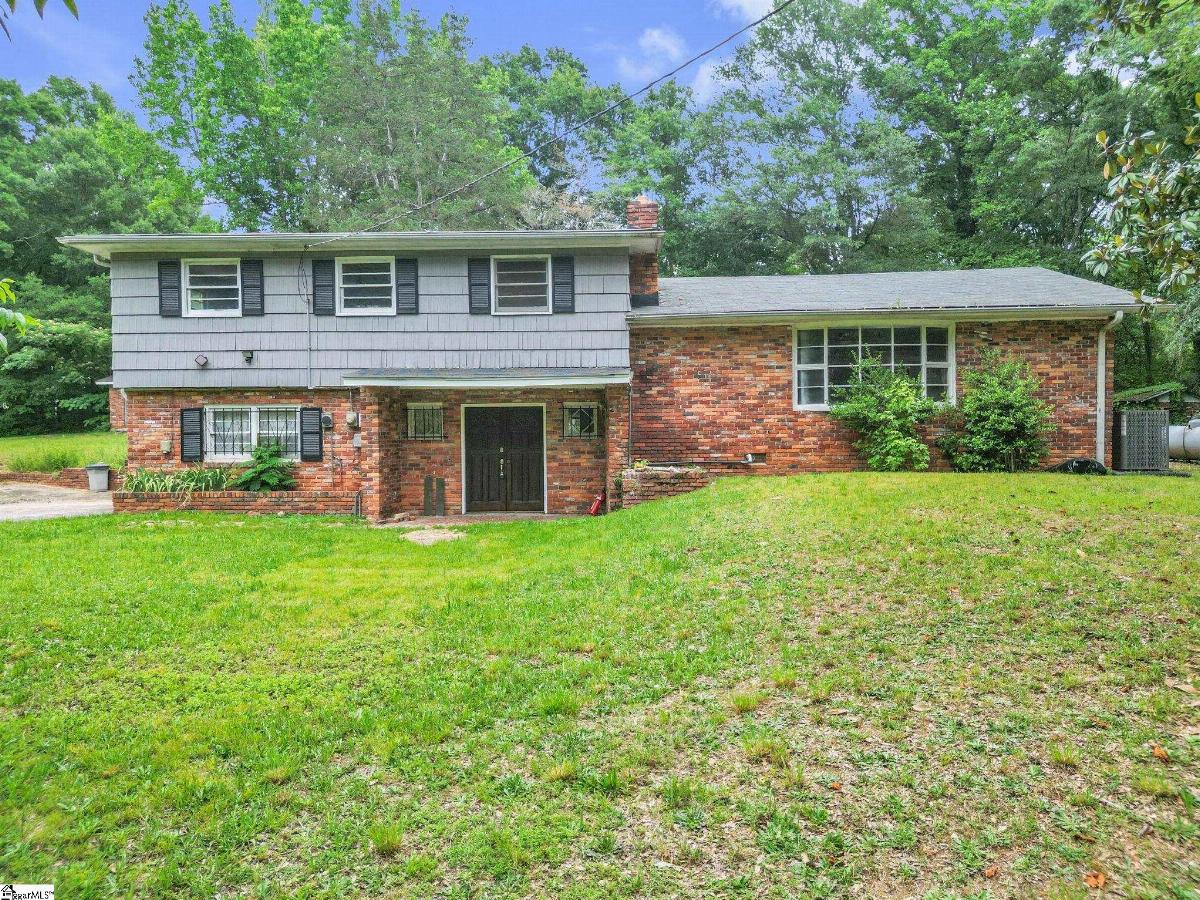 106 McCullough Road