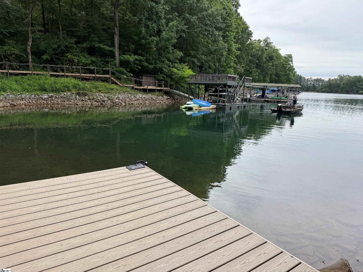 9 Nautica Point