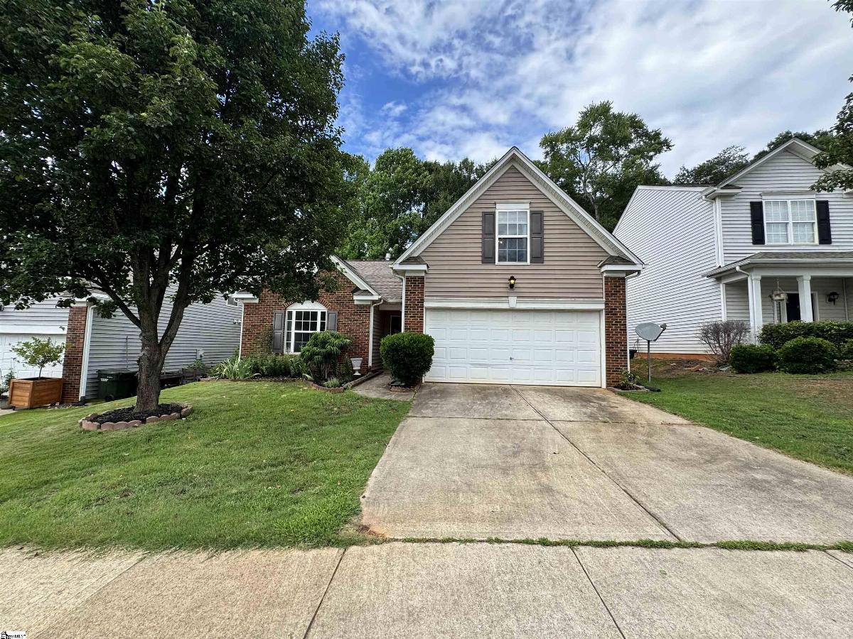 12 Knoll Ridge Drive
