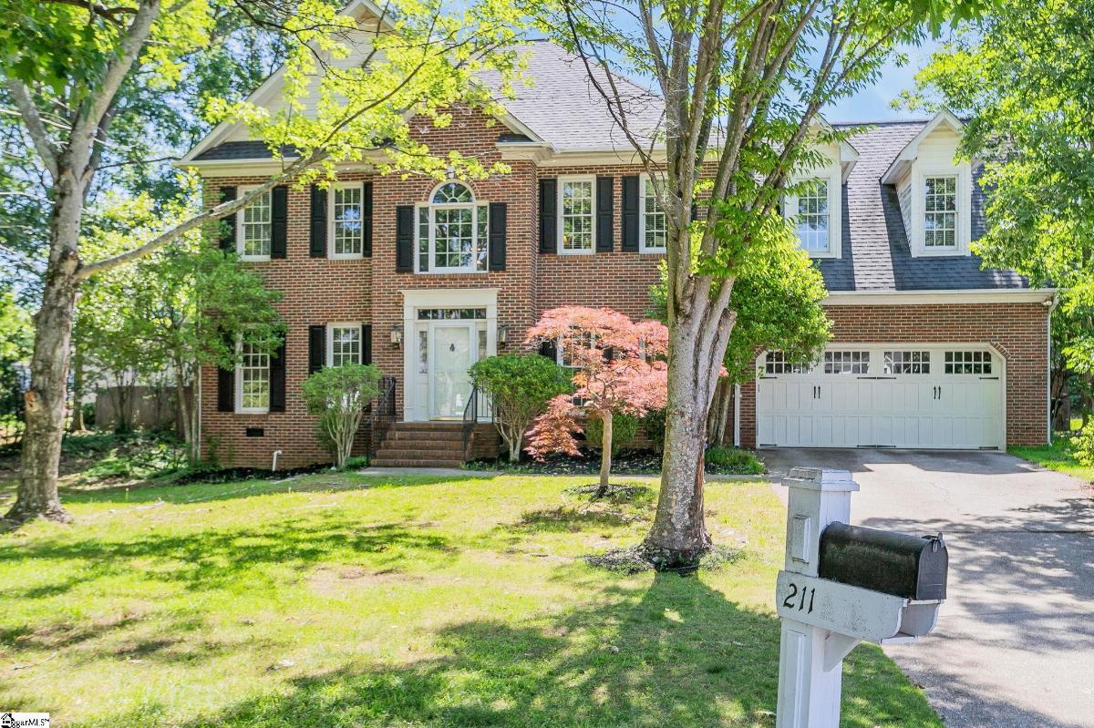 211 W Hypericum Lane