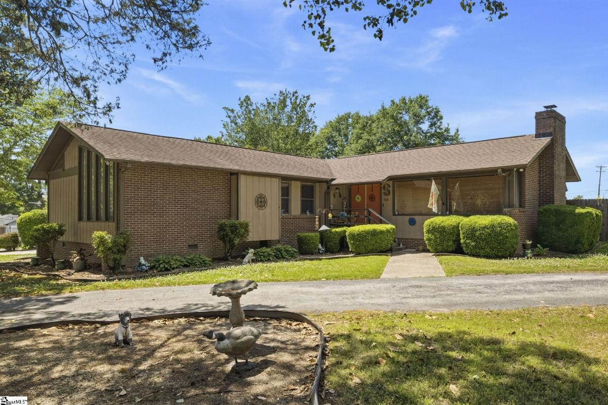 102 Tollgate Court
