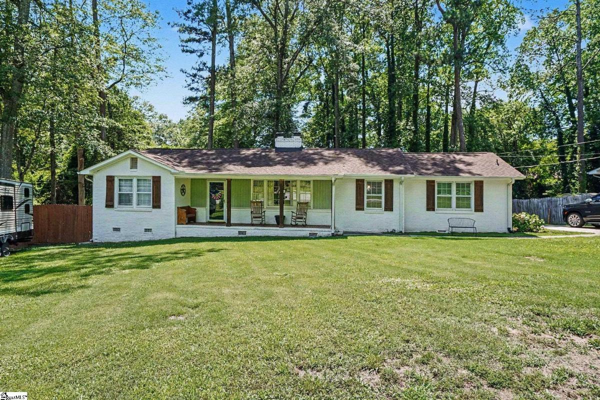 120 Carlton Drive