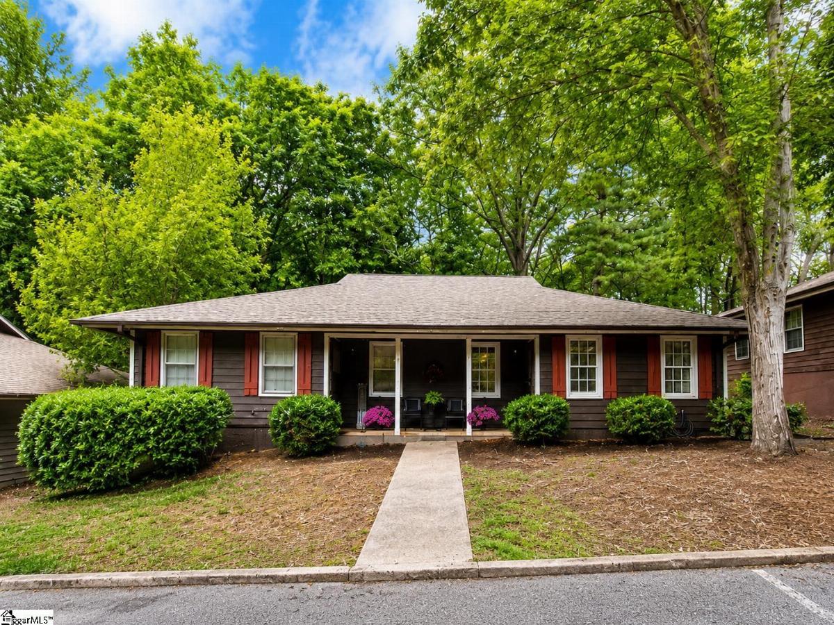 26 Oakwood Drive
