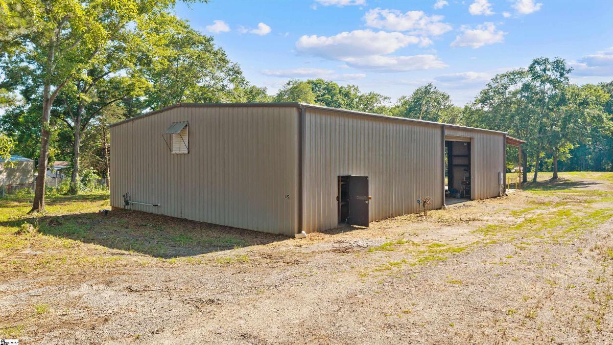533 Crest Drive