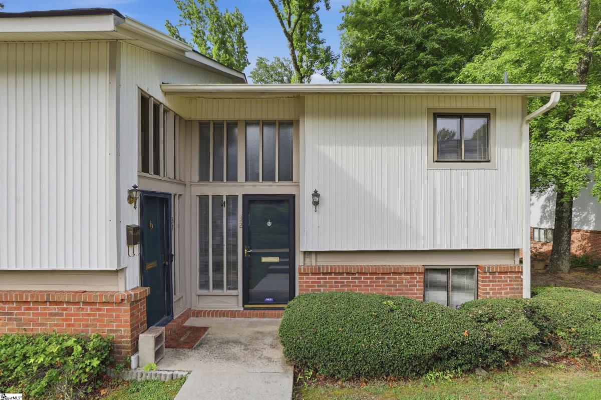 32 Briarglen Place
