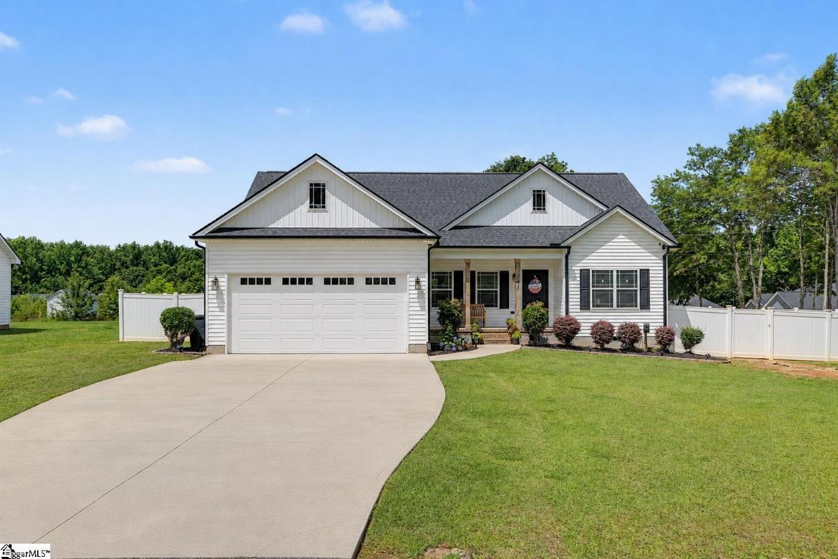231 Addison Circle