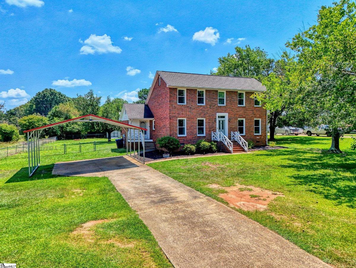 104 Locksley Drive