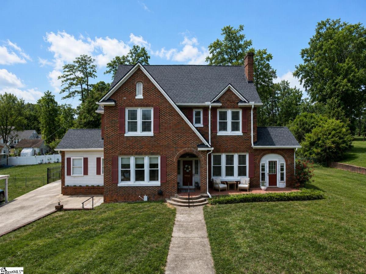 906 College Drive