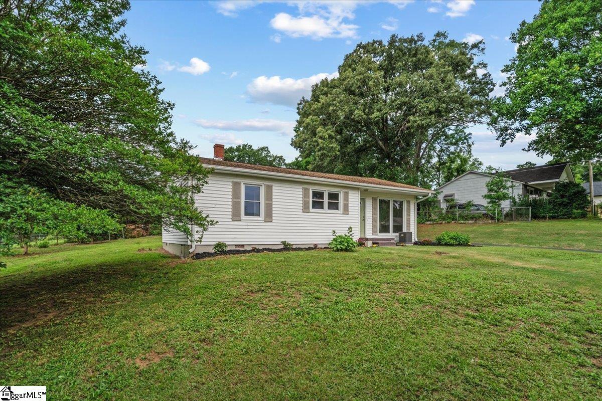 108 VALLEY Drive