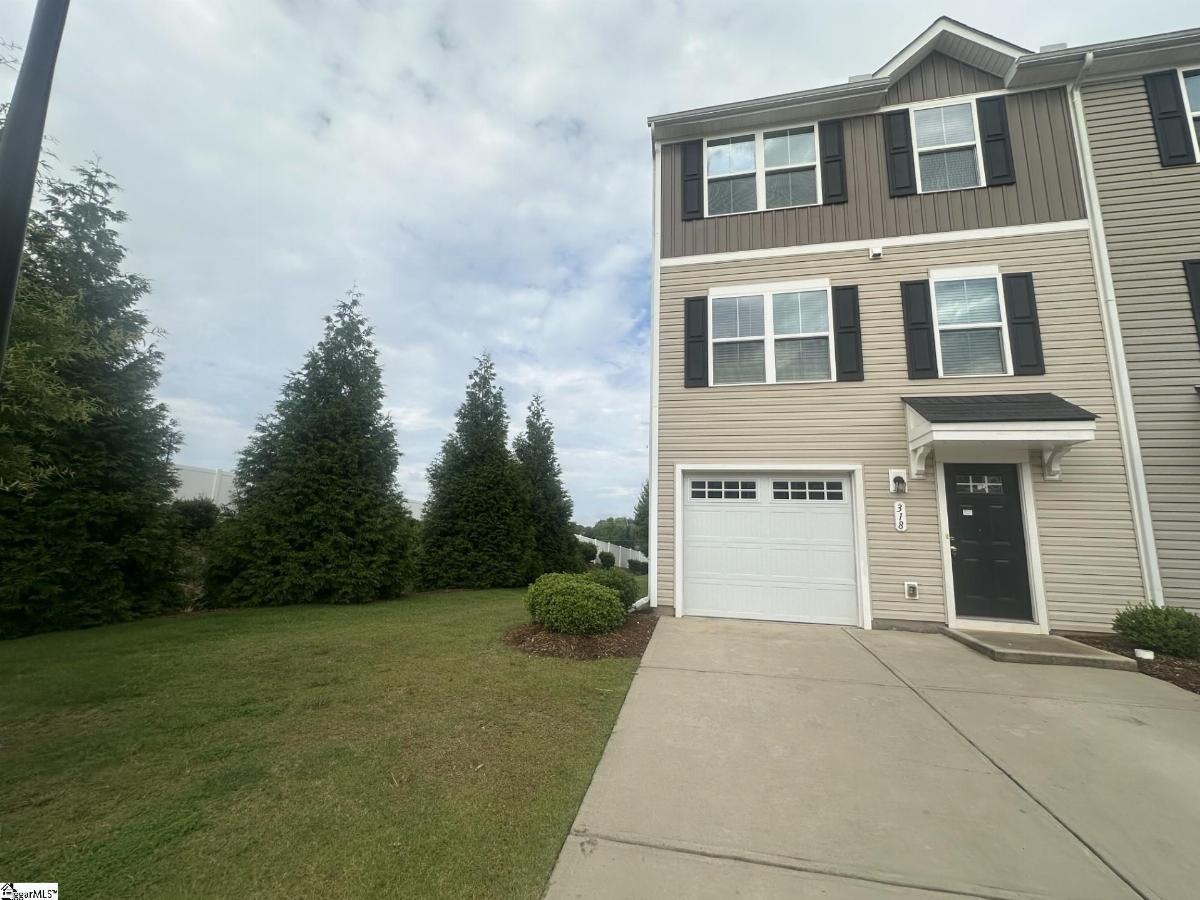 318 Parkridge Way