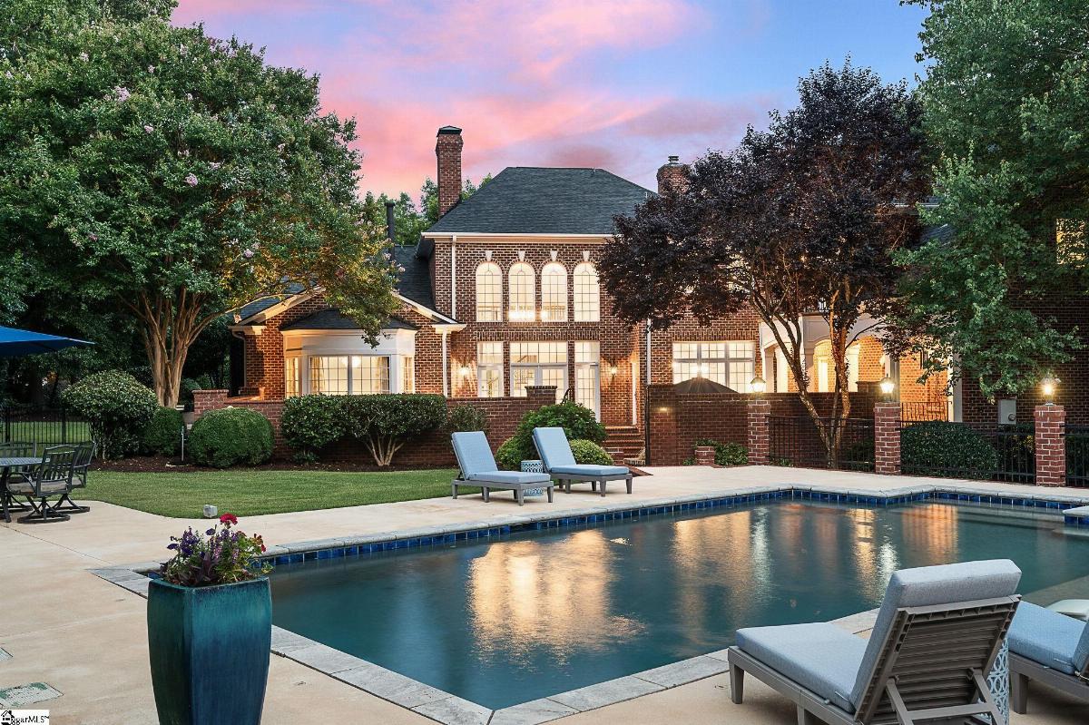 102 Tuscany Way
