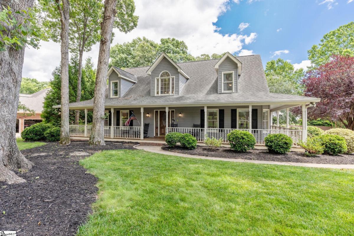 210 E Cranberry Lane
