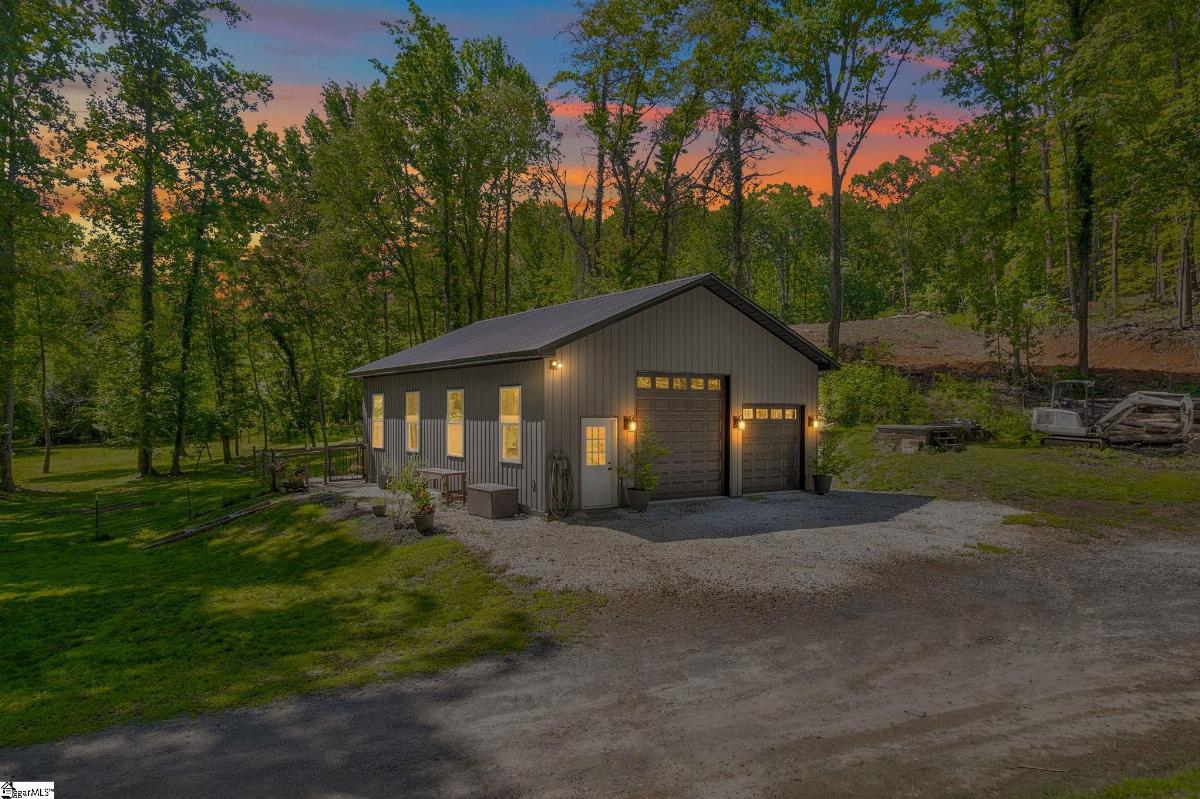 3306 Moorefield Memorial Highway