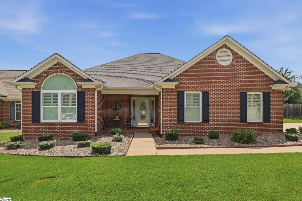 412 Rambling Rose Way