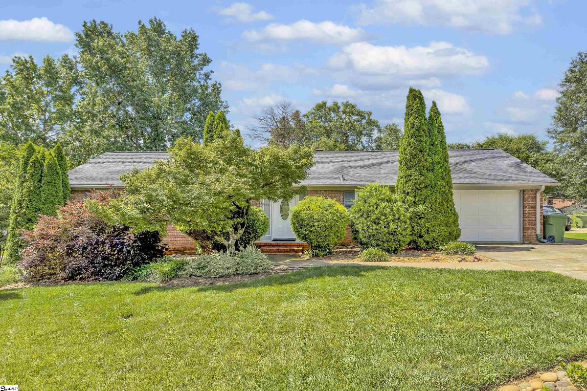 412 Holly Lane