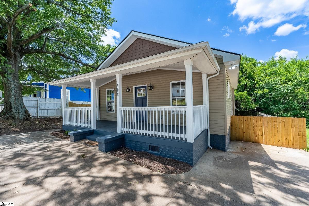 608 Easley Bridge Road
