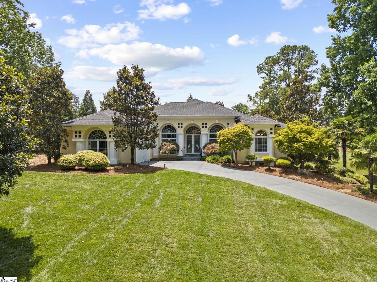 752 Three Wood Lane