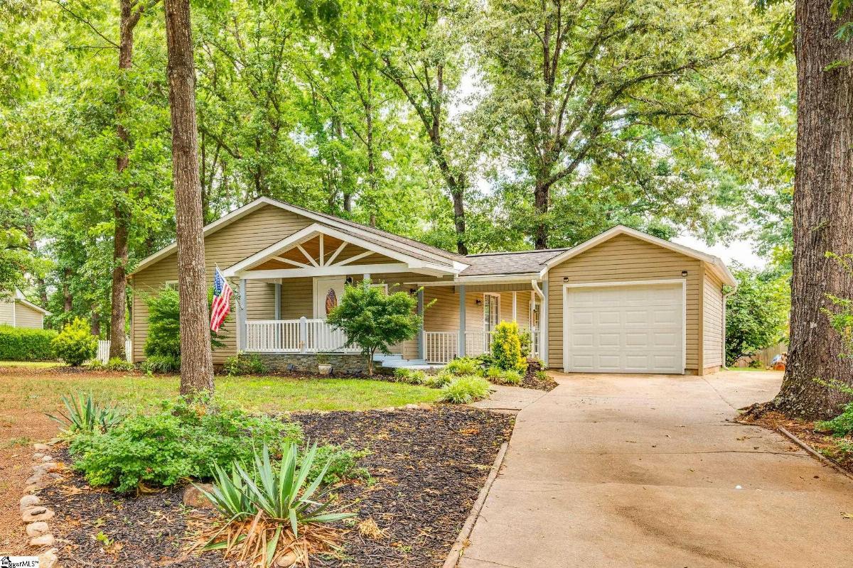 6 Woodharbor Drive