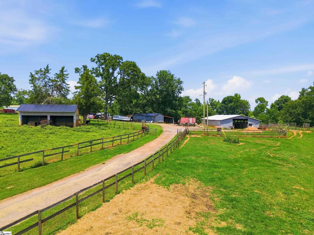 118 Bay Horse Run