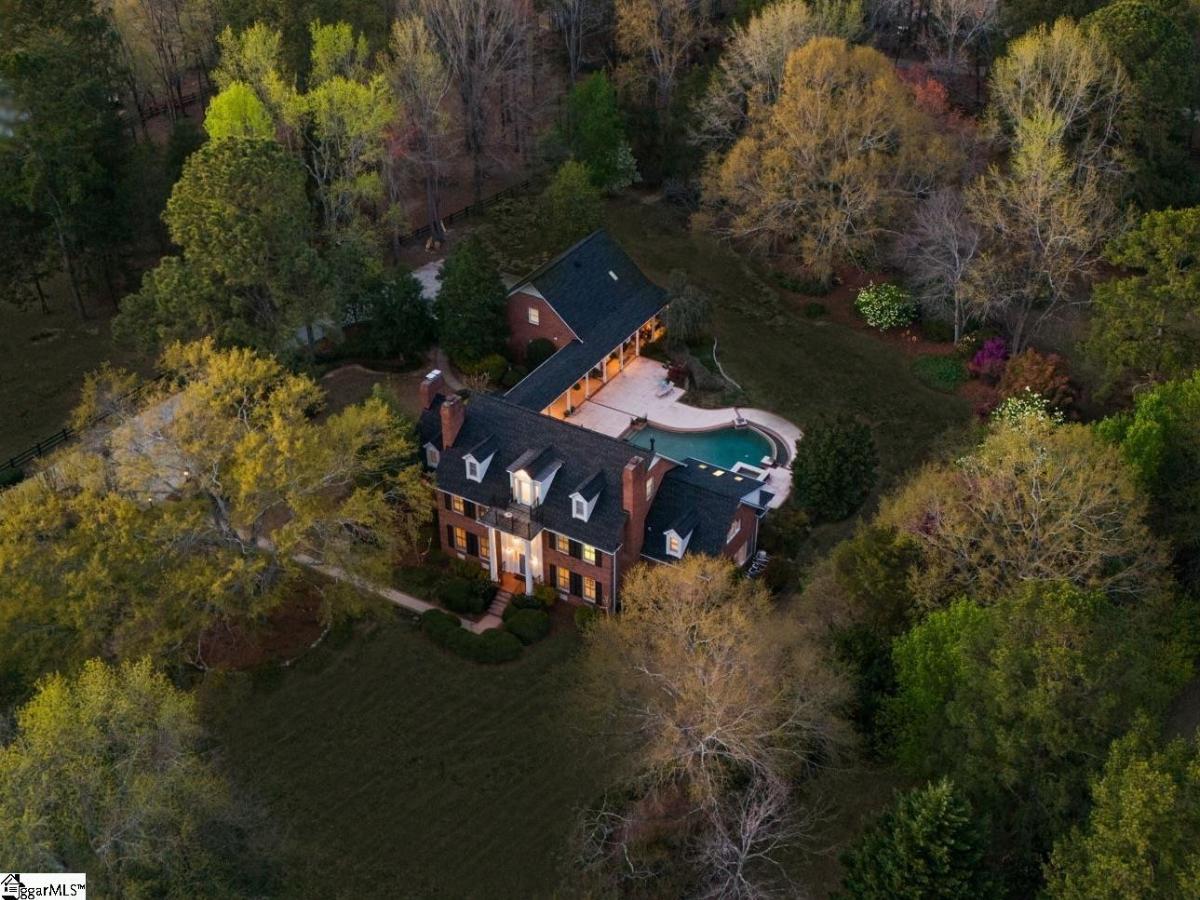 208 Holland Road