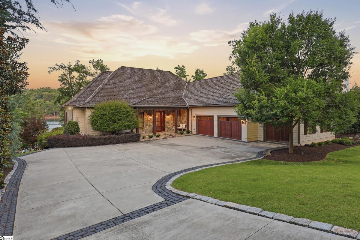 147 S Edgewater Drive