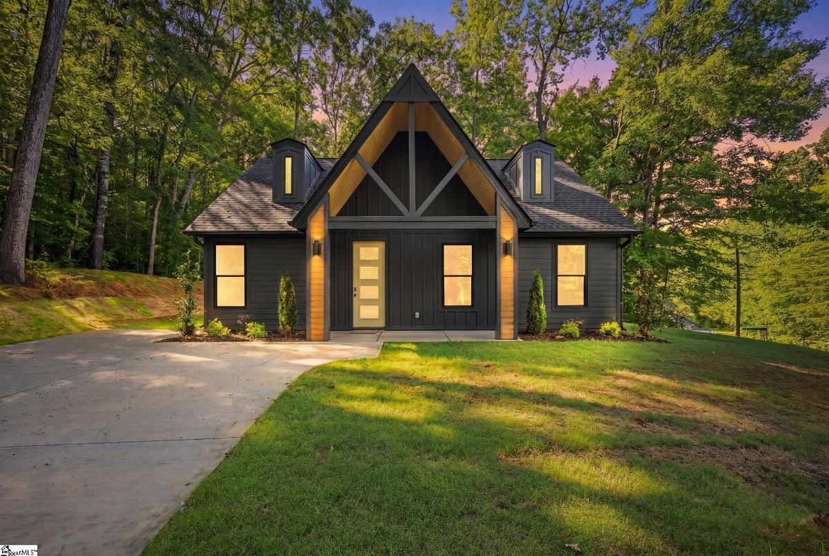 309 Kenmore Drive