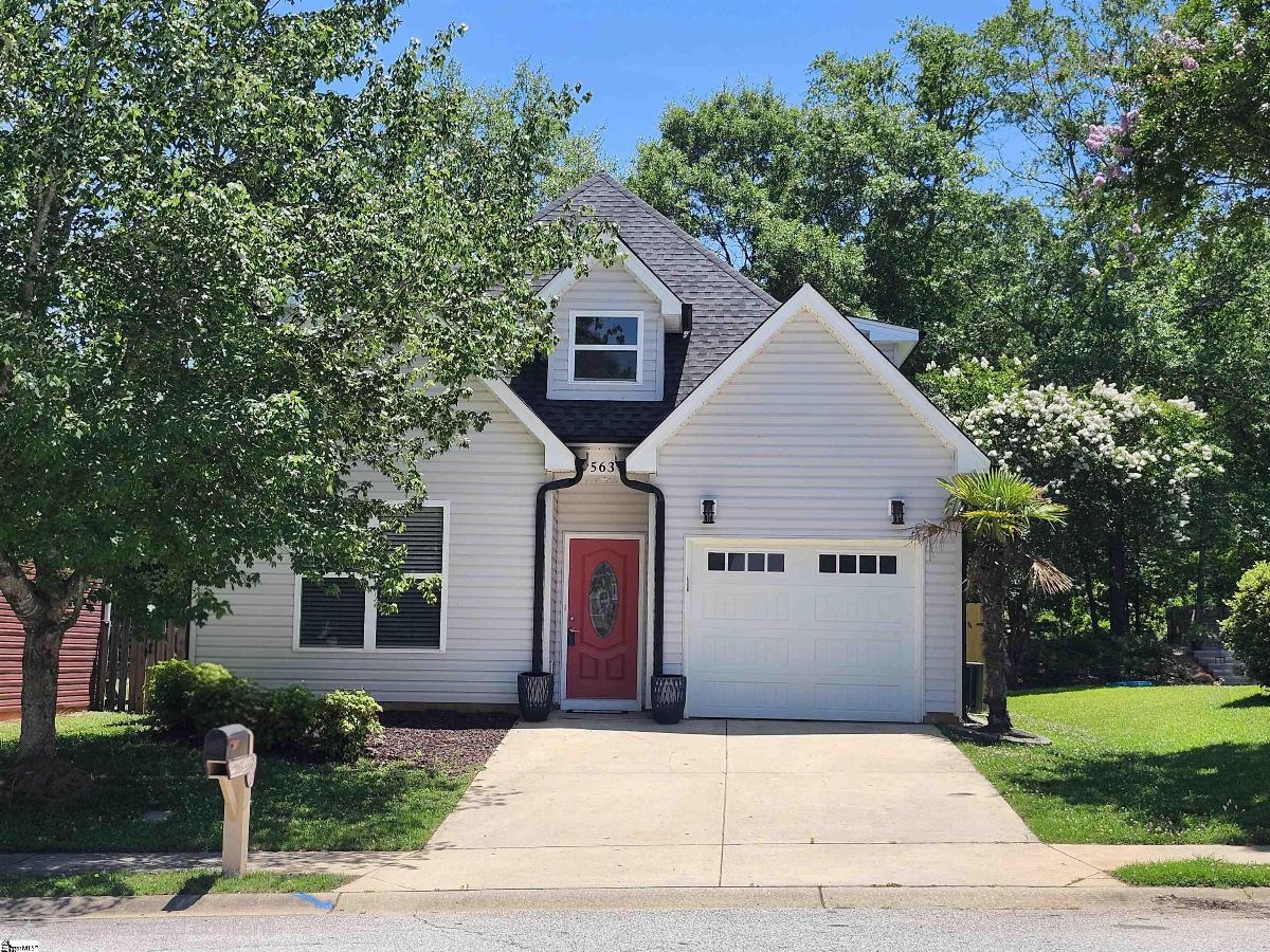 563 Clairidge Drive