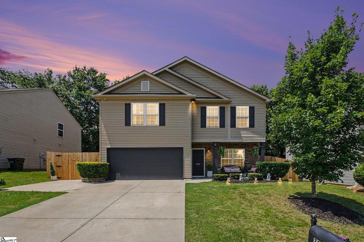 707 Markham Circle