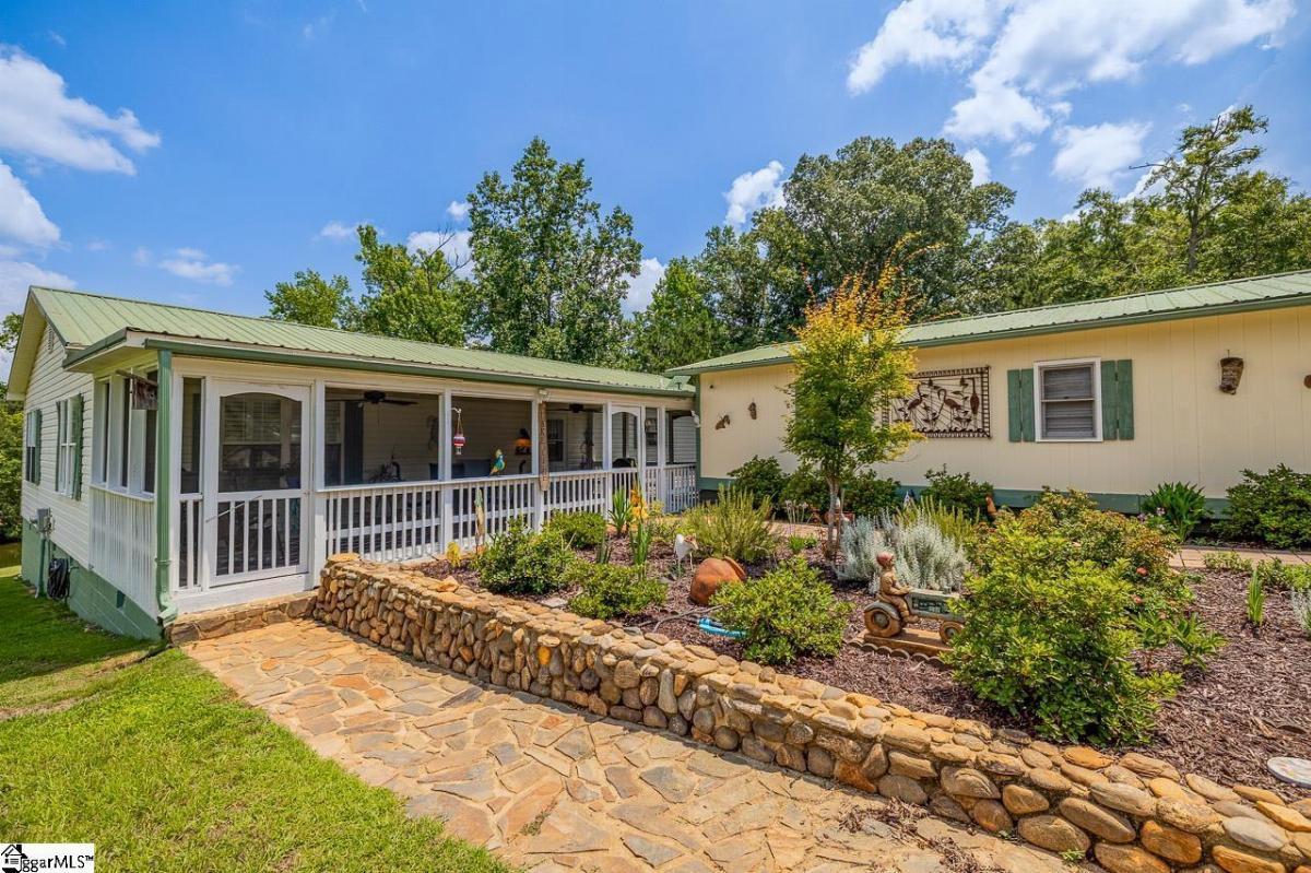2511 & 2585 Pineland Shores Circle