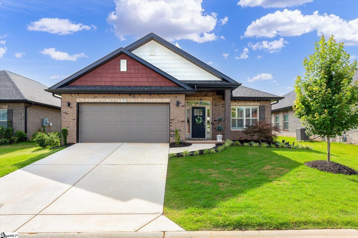 4 Woodcross Drive
