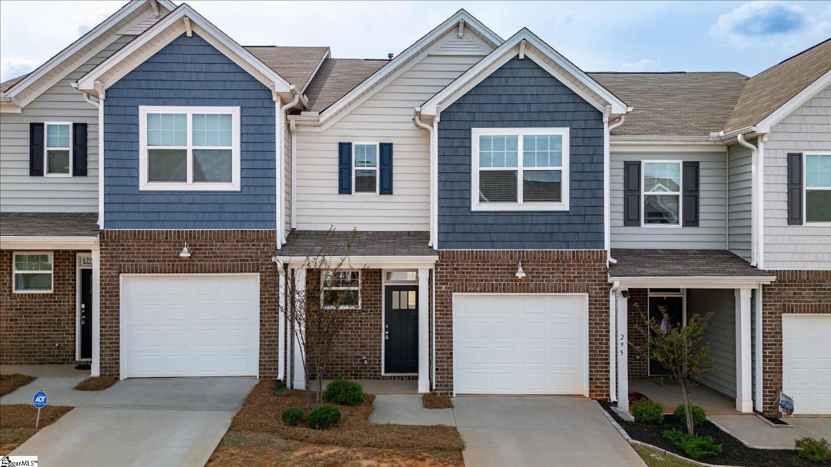 293 E Compass Way