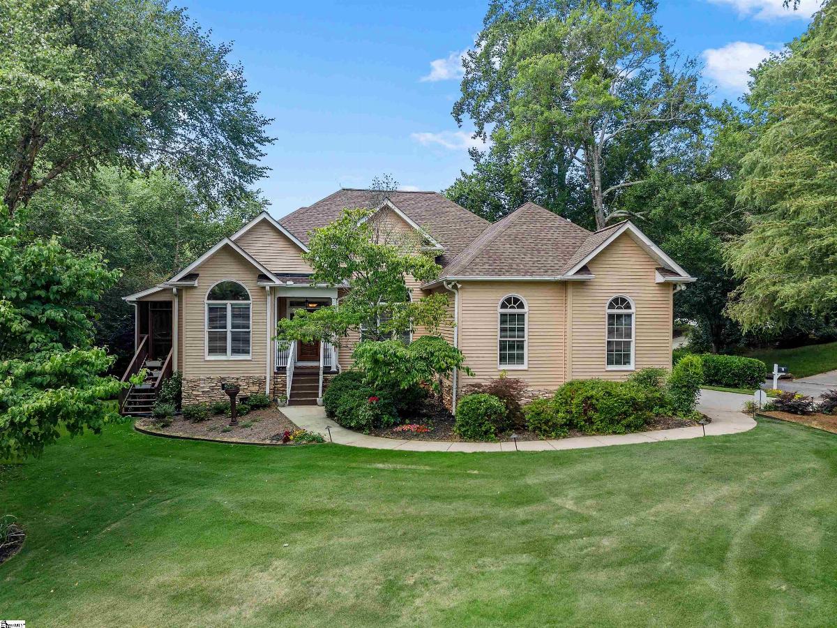 1 Fox Ridge Way