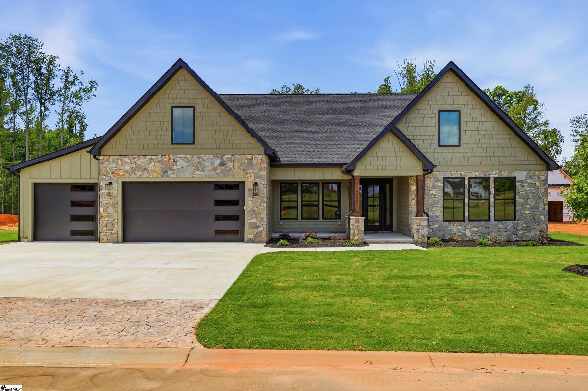 4088 Hollybank Drive