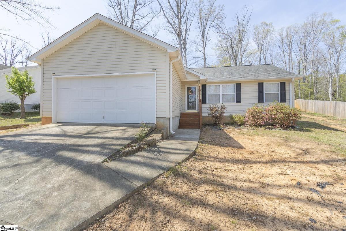 107 Brookside Circle