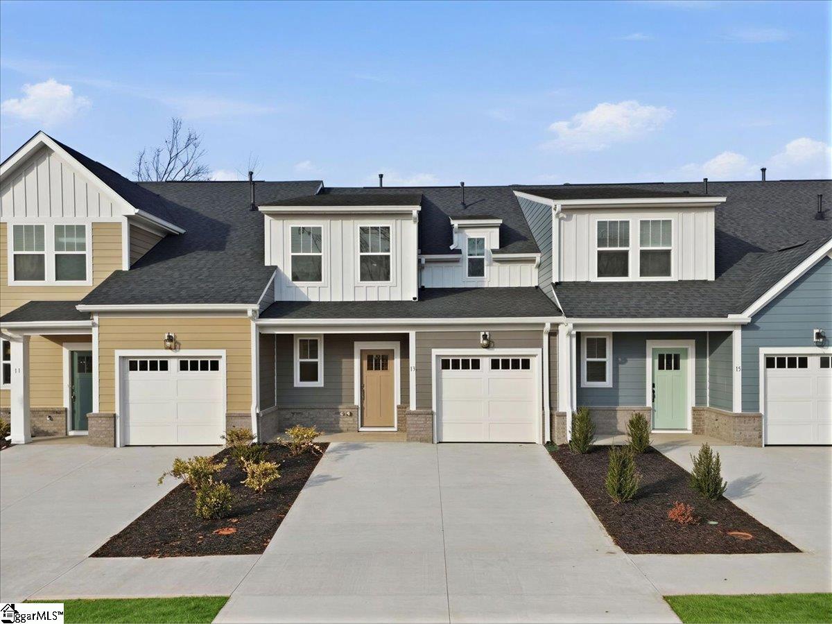 13 Thurlow Court