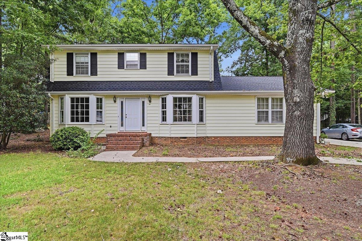 201 Crepe Myrtle Court