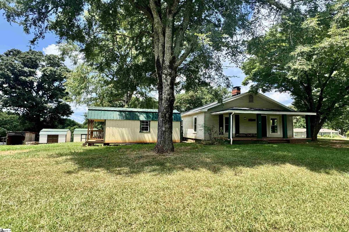 1218 Broadway Lake Road